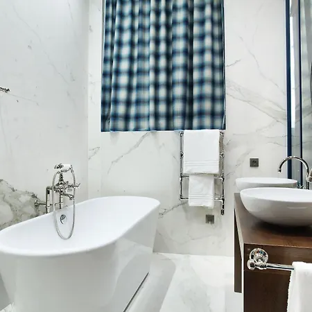 Le Robinet D'or Canal Saint Martin 3*