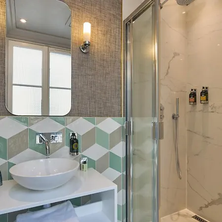 Le Robinet D'or Canal Saint Martin Hotel 3*
