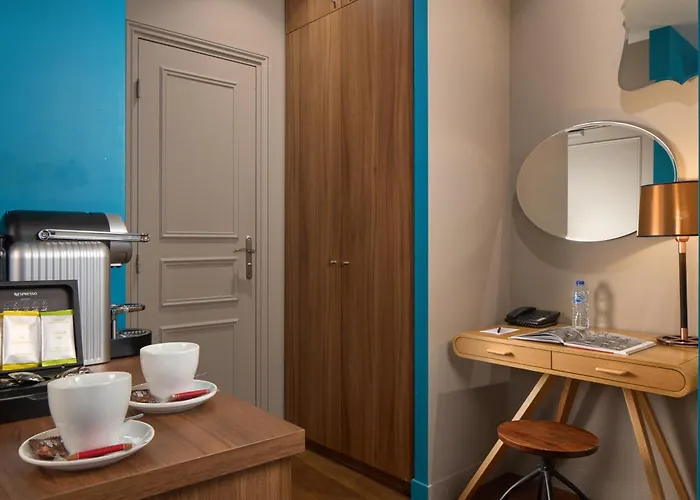 ホテル Le Robinet D'or Canal Saint Martin 3*