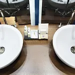 Le Robinet D'or Canal Saint Martin Hotel Paris