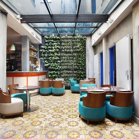 Hotel Le Robinet D'or Paris