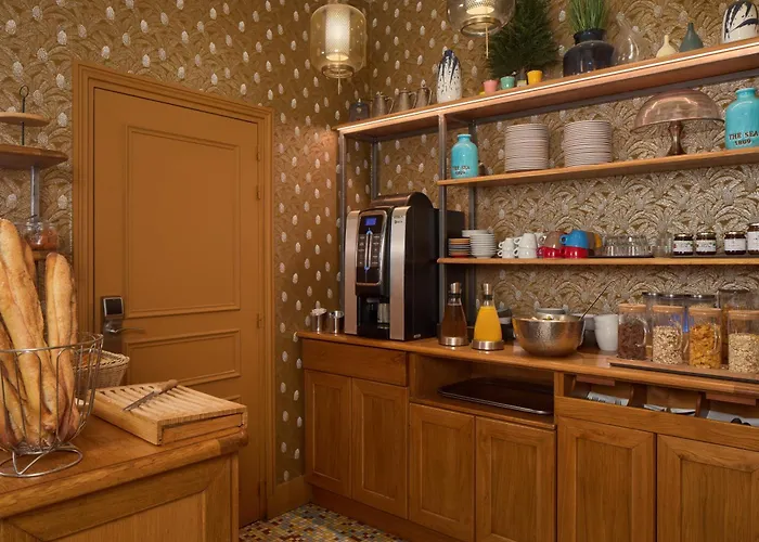 Le Robinet D'or Canal Saint Martin 3*