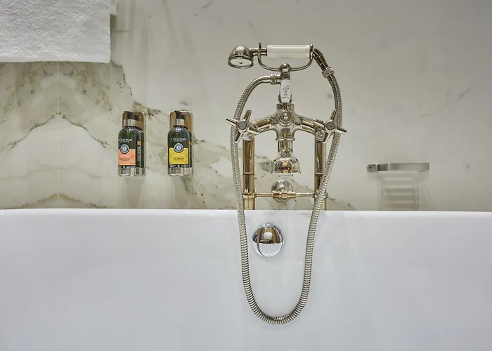 Le Robinet D'or Canal Saint Martin Hotel 3*