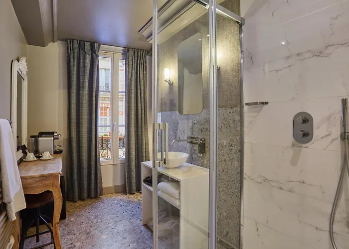Le Robinet D'or Canal Saint Martin 3*