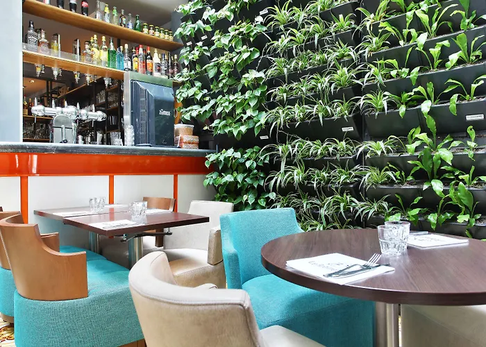Hotel Le Robinet D'or Canal Saint Martin Paris