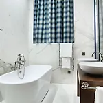 Hotel Le Robinet D'or Canal Saint Martin